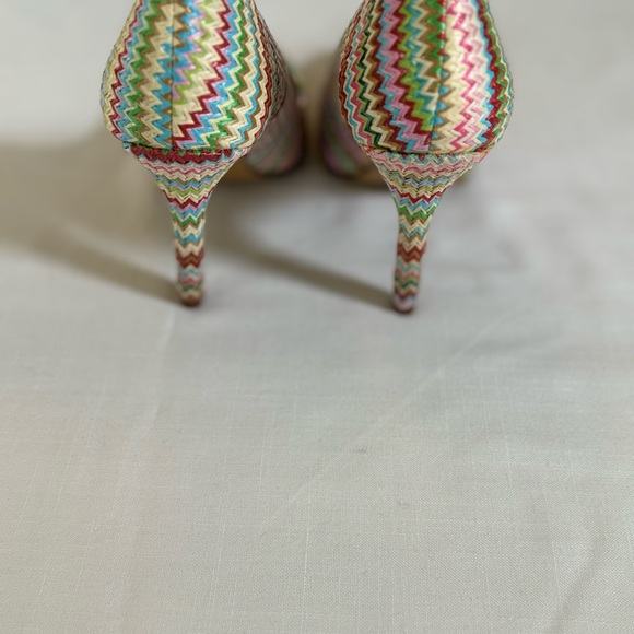 Charles David Multi Colour Pointed Toe Heels - Sz8 US - Picture 3 of 5
